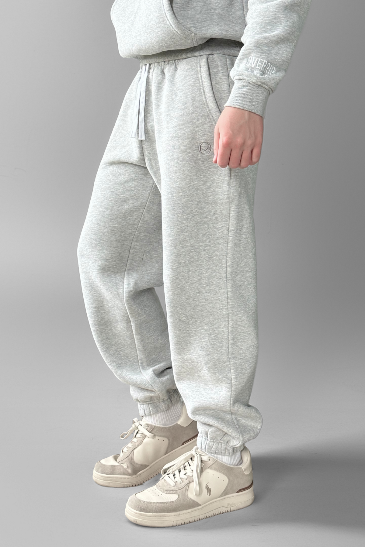 ESSENTIAL | CUFFED REGULAR-FIT SWEATPANTS