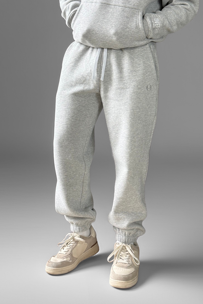 ESSENTIAL | CUFFED REGULAR-FIT SWEATPANTS