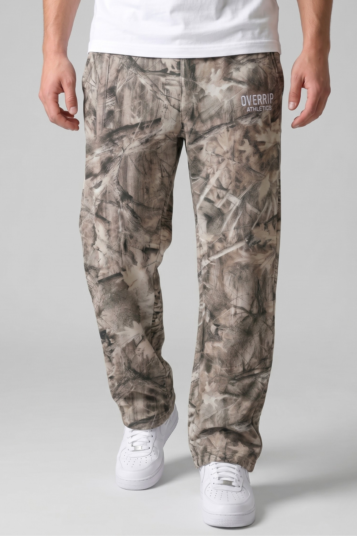 ESSENTIAL | WIDE-LEG SWEATPANTS