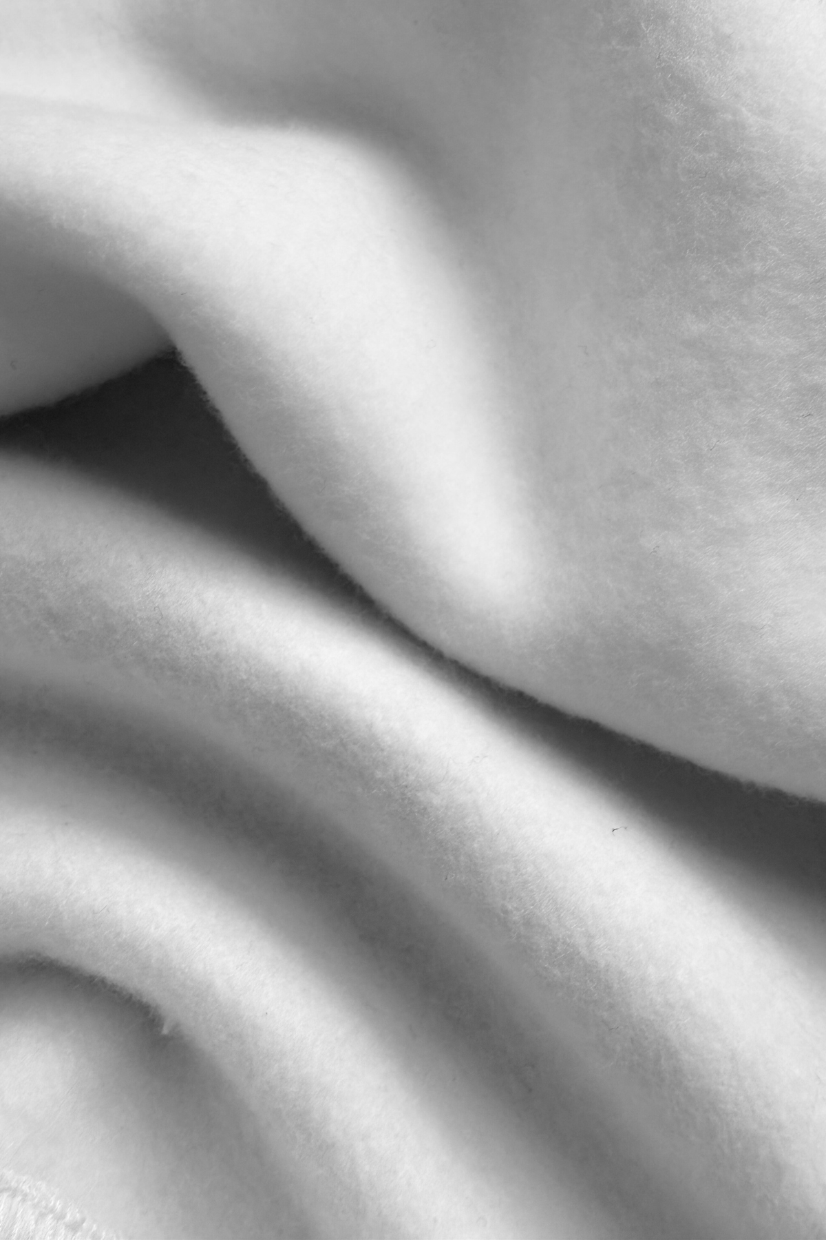 ESSENTIAL | BOXY PULLOVER HOODIE