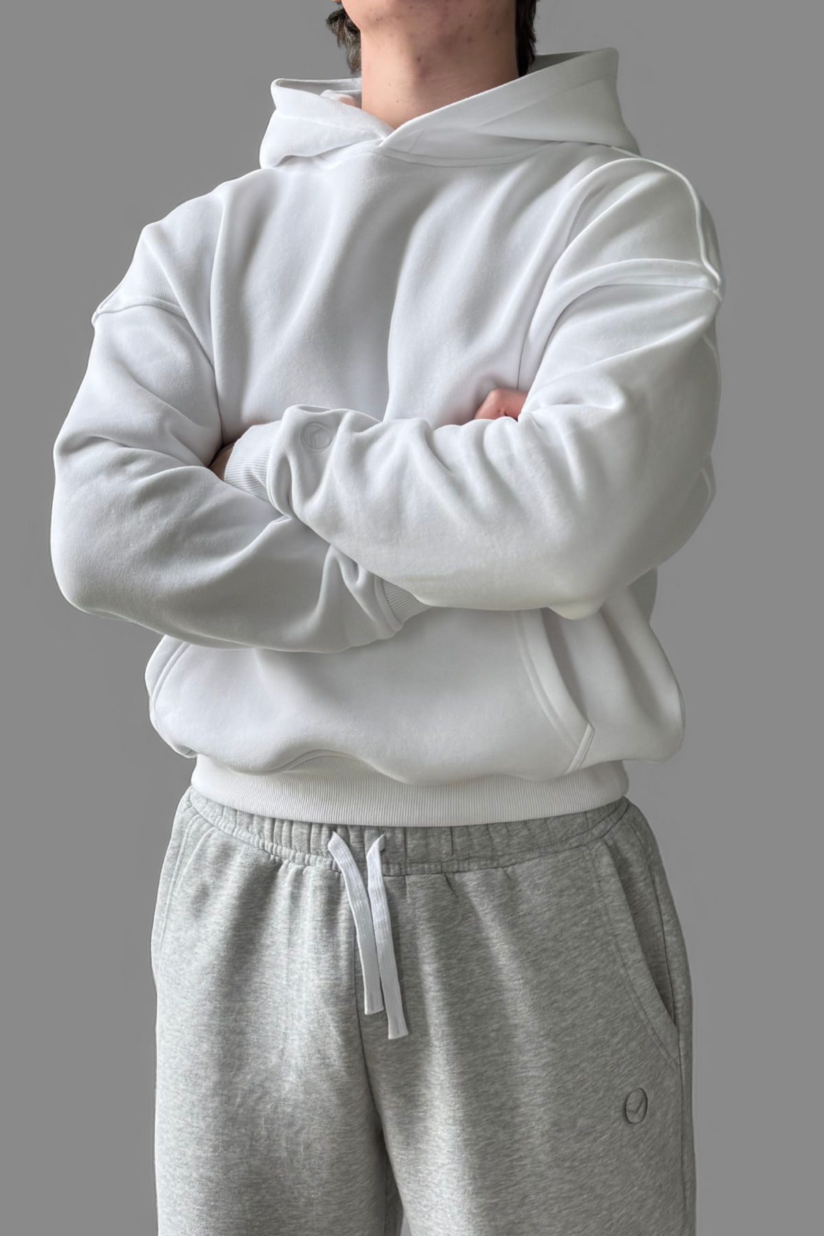 ESSENTIAL | BOXY PULLOVER HOODIE