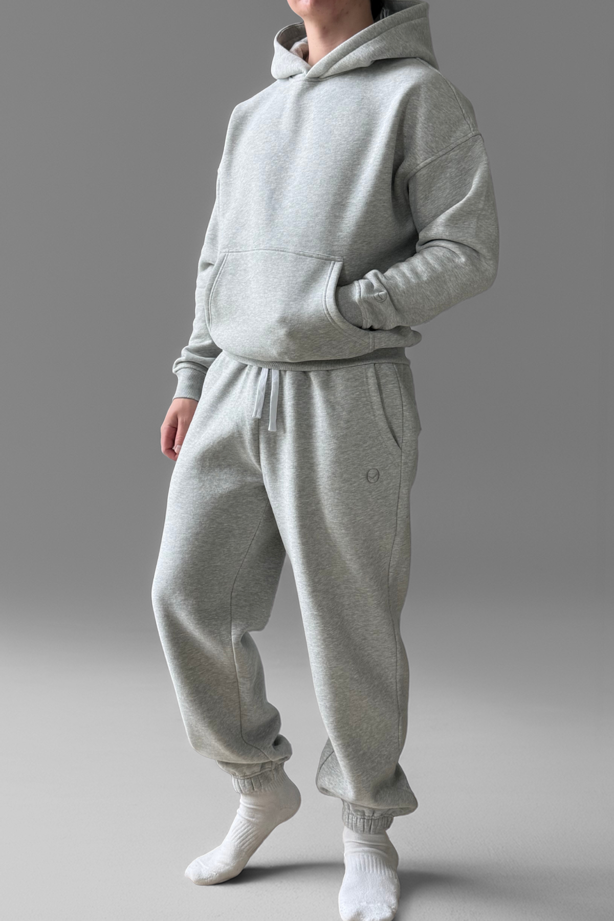 ESSENTIAL | BOXY PULLOVER HOODIE