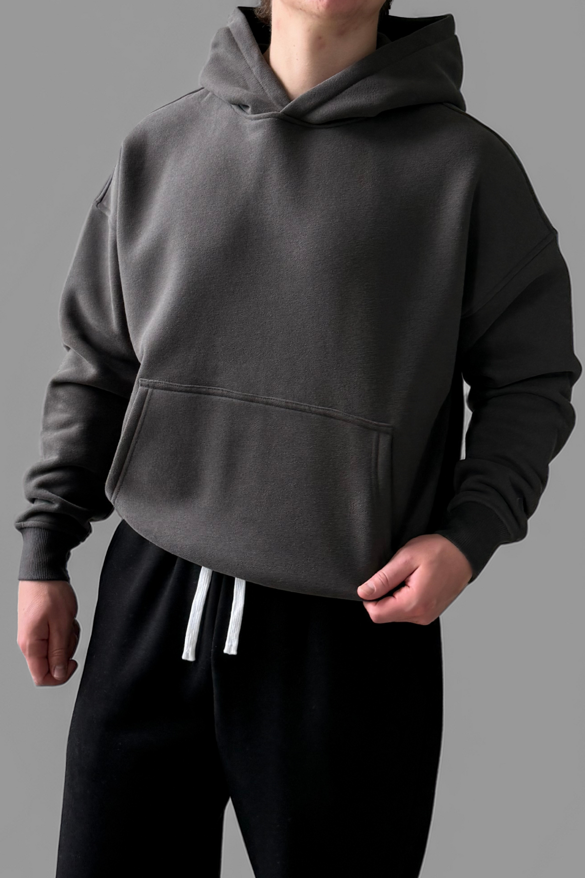 ESSENTIAL | BOXY PULLOVER HOODIE
