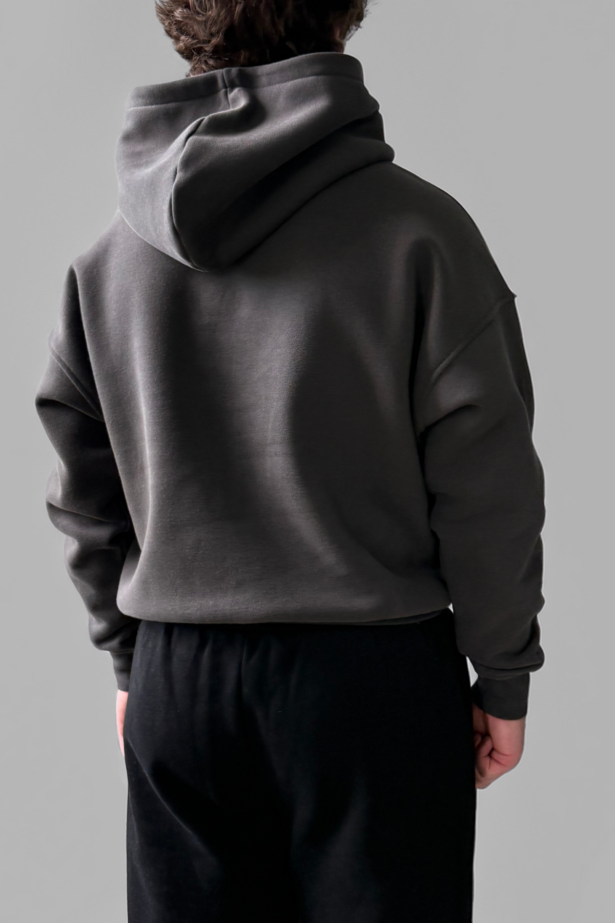ESSENTIAL | BOXY PULLOVER HOODIE
