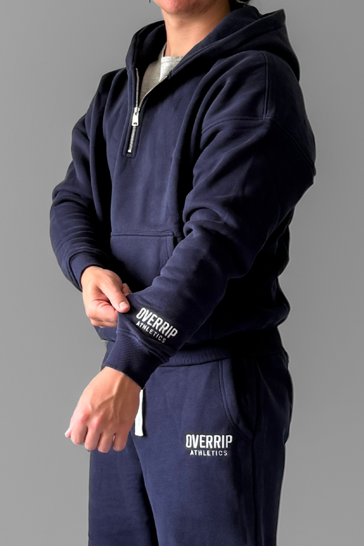 ESSENTIAL | BOXY QUARTER-ZIP HOODIE