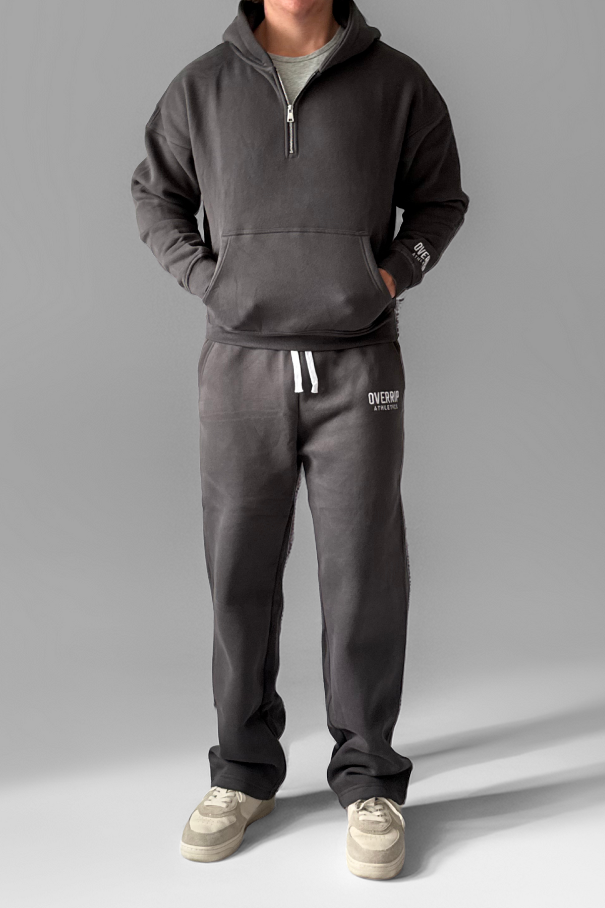 ESSENTIAL | BOXY QUARTER-ZIP HOODIE