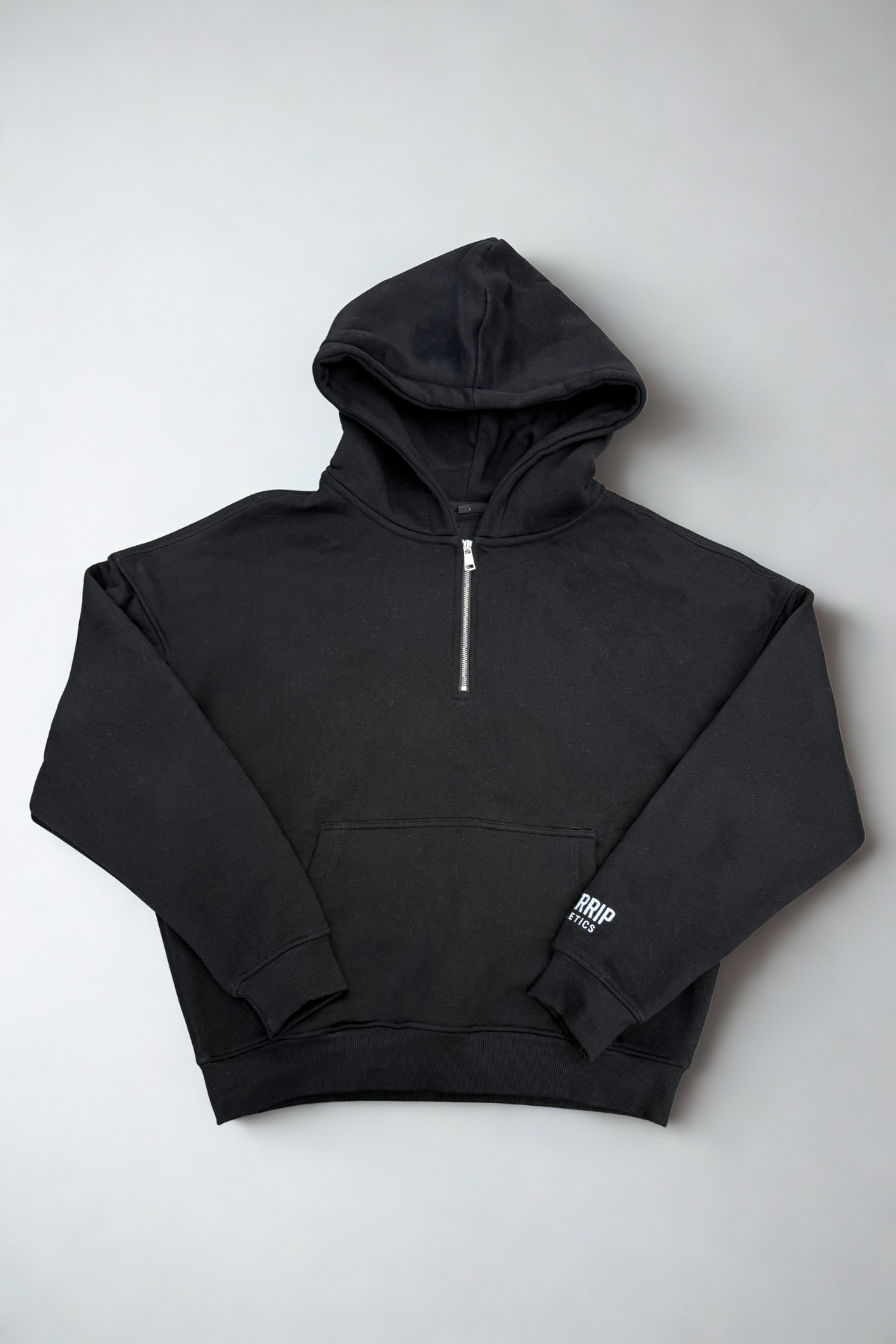 ESSENTIAL | BOXY QUARTER-ZIP HOODIE