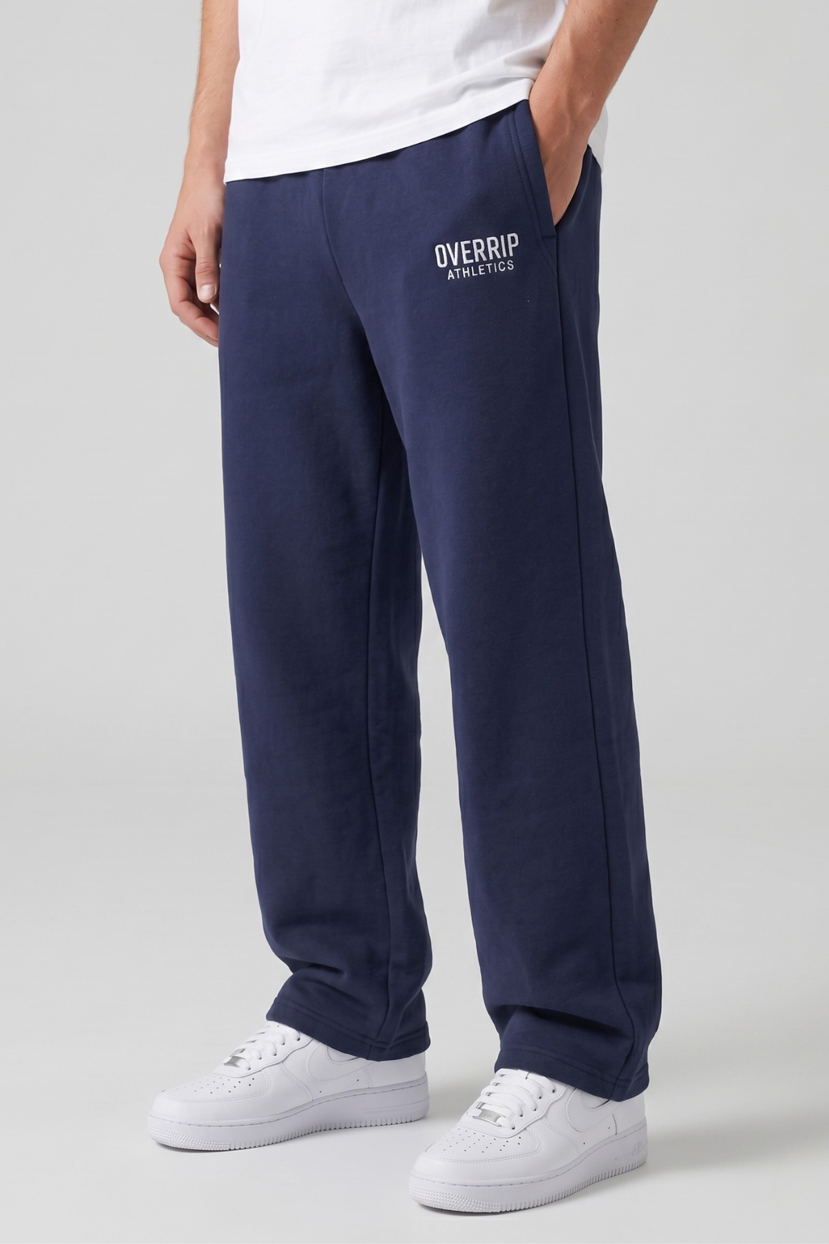 ESSENTIAL | WIDE-LEG SWEATPANTS