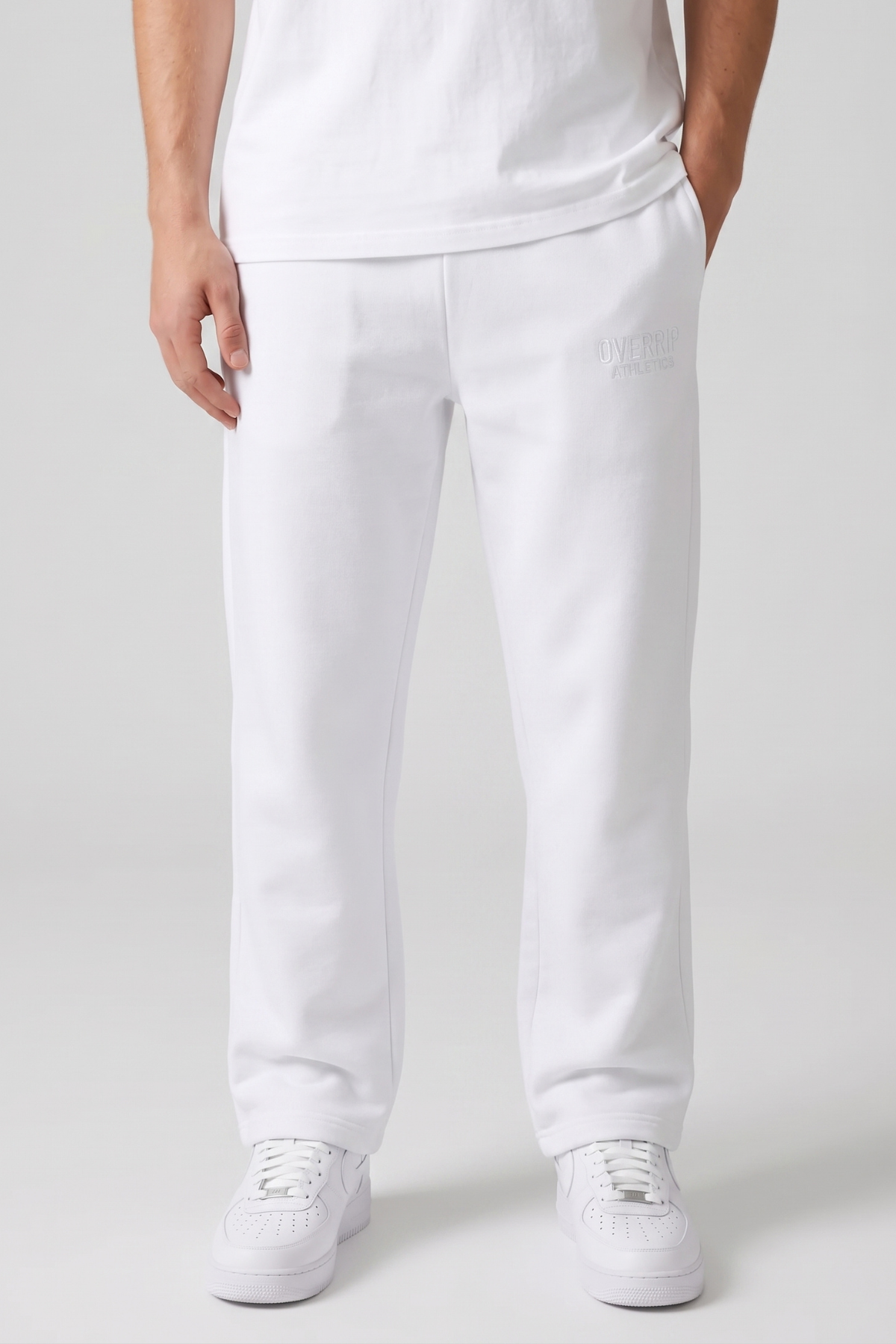 ESSENTIAL | WIDE-LEG SWEATPANTS