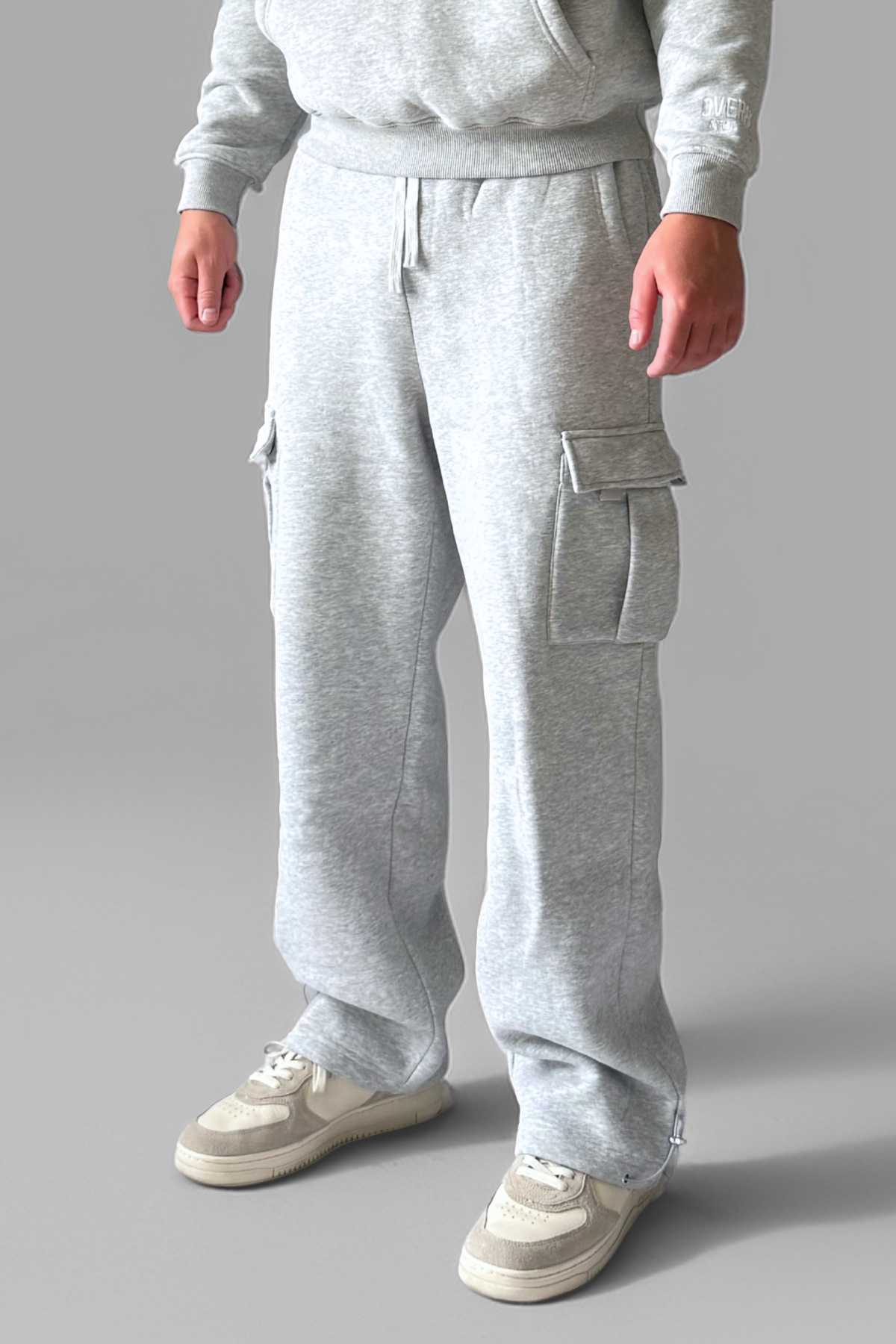 ESSENTIAL | CARGO WIDE-LEG SWEATPANTS