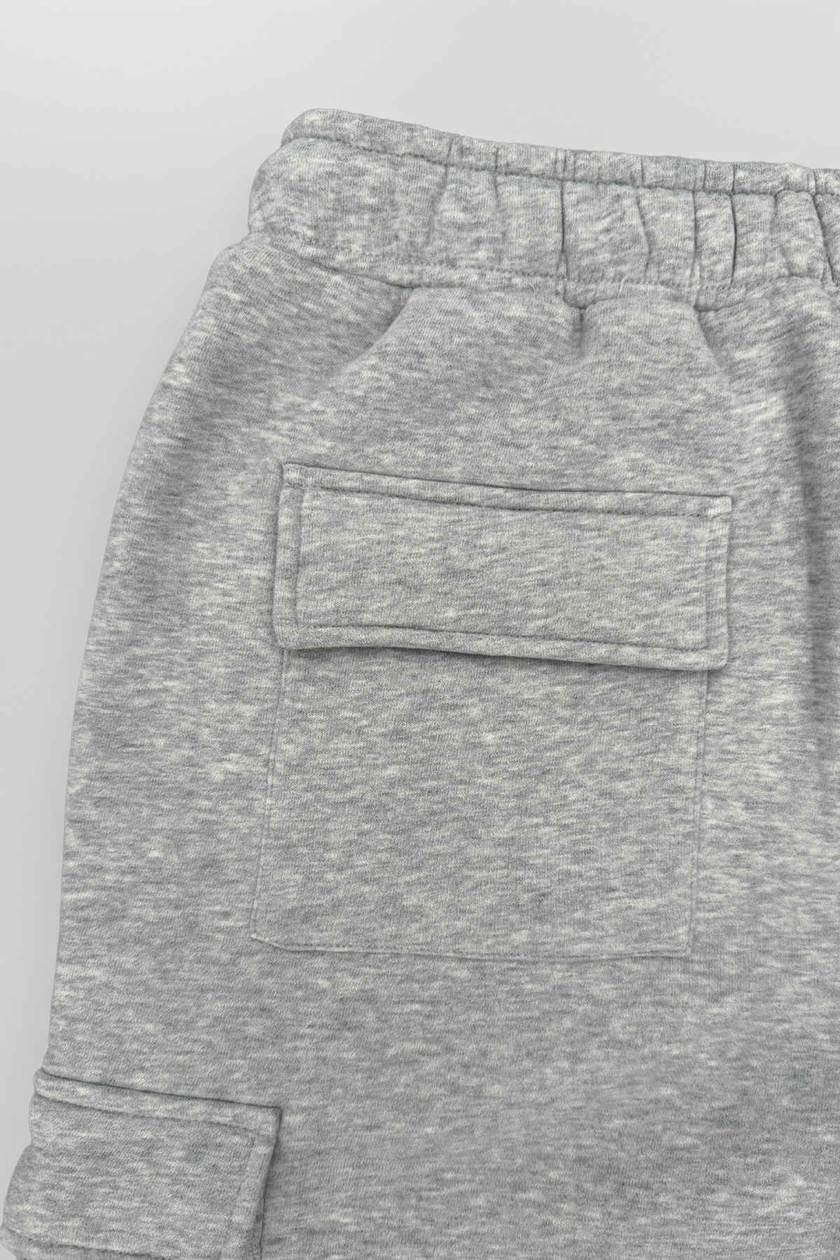 ESSENTIAL | CARGO WIDE-LEG SWEATPANTS