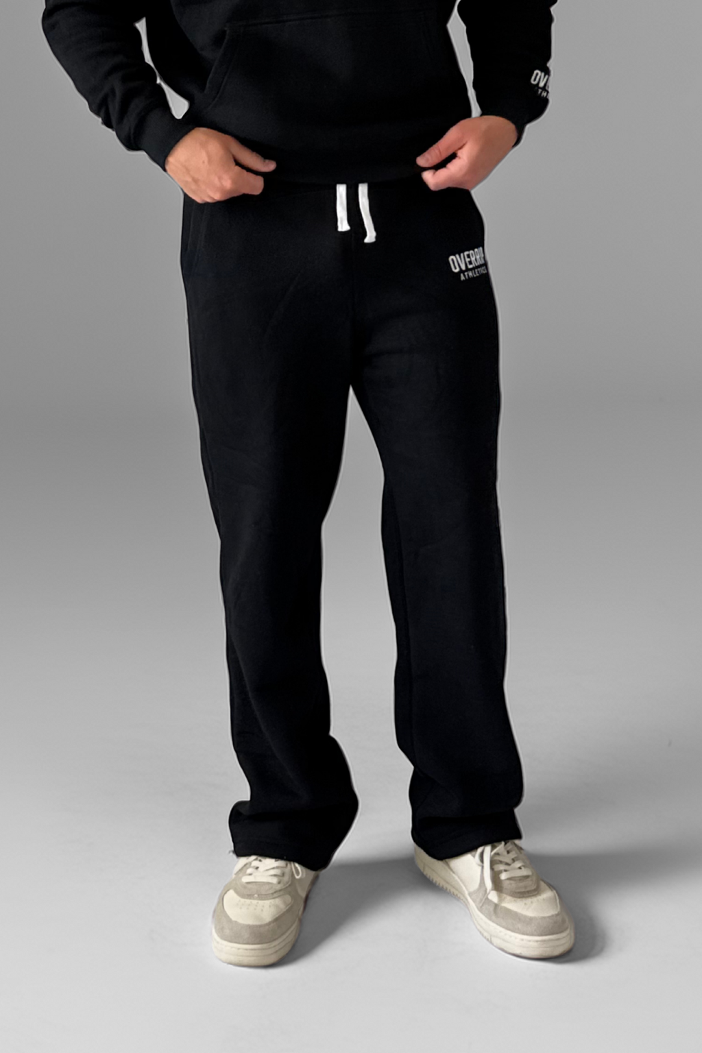 ESSENTIAL | WIDE-LEG SWEATPANTS