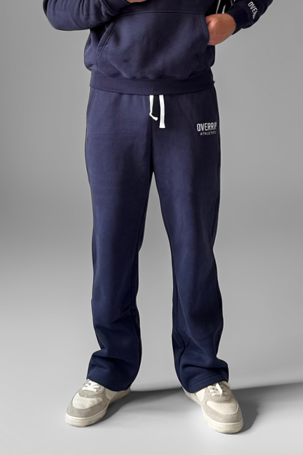 ESSENTIAL | WIDE-LEG SWEATPANTS