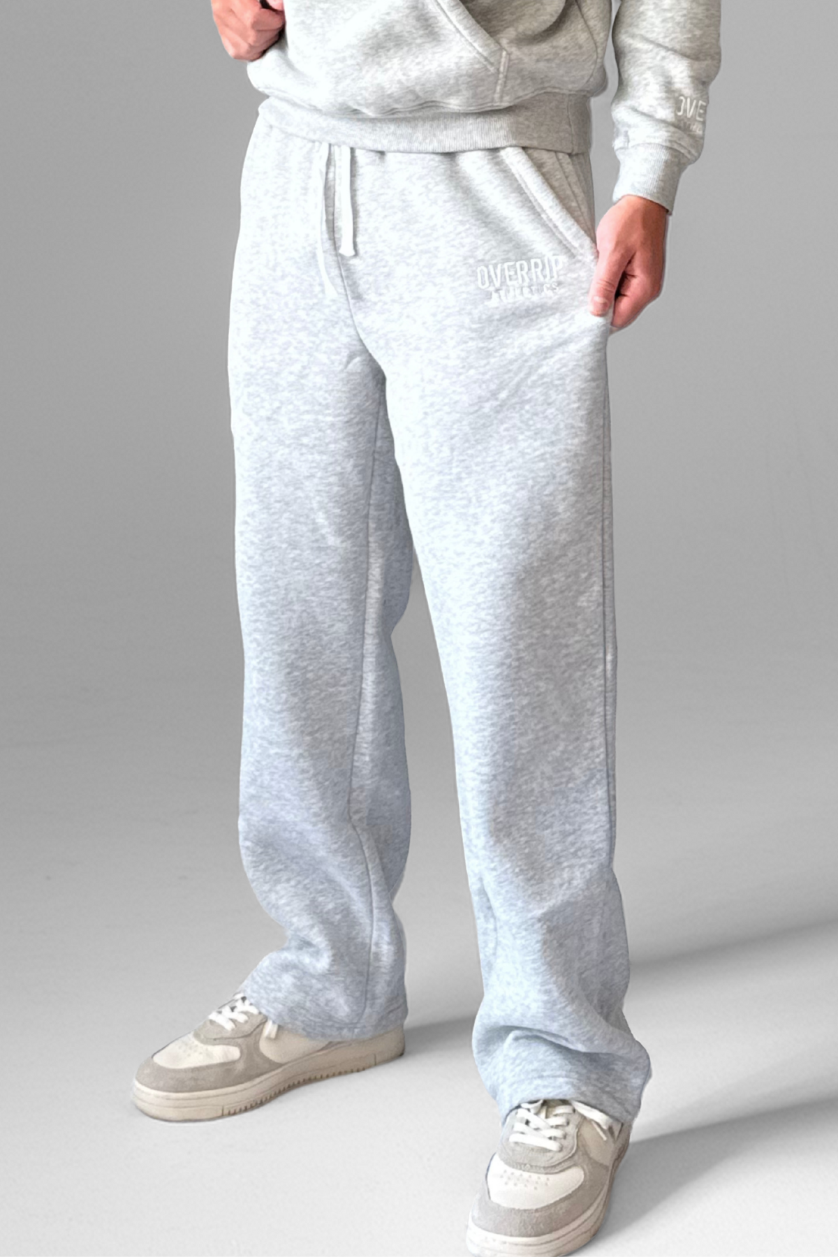 ESSENTIAL | WIDE-LEG SWEATPANTS