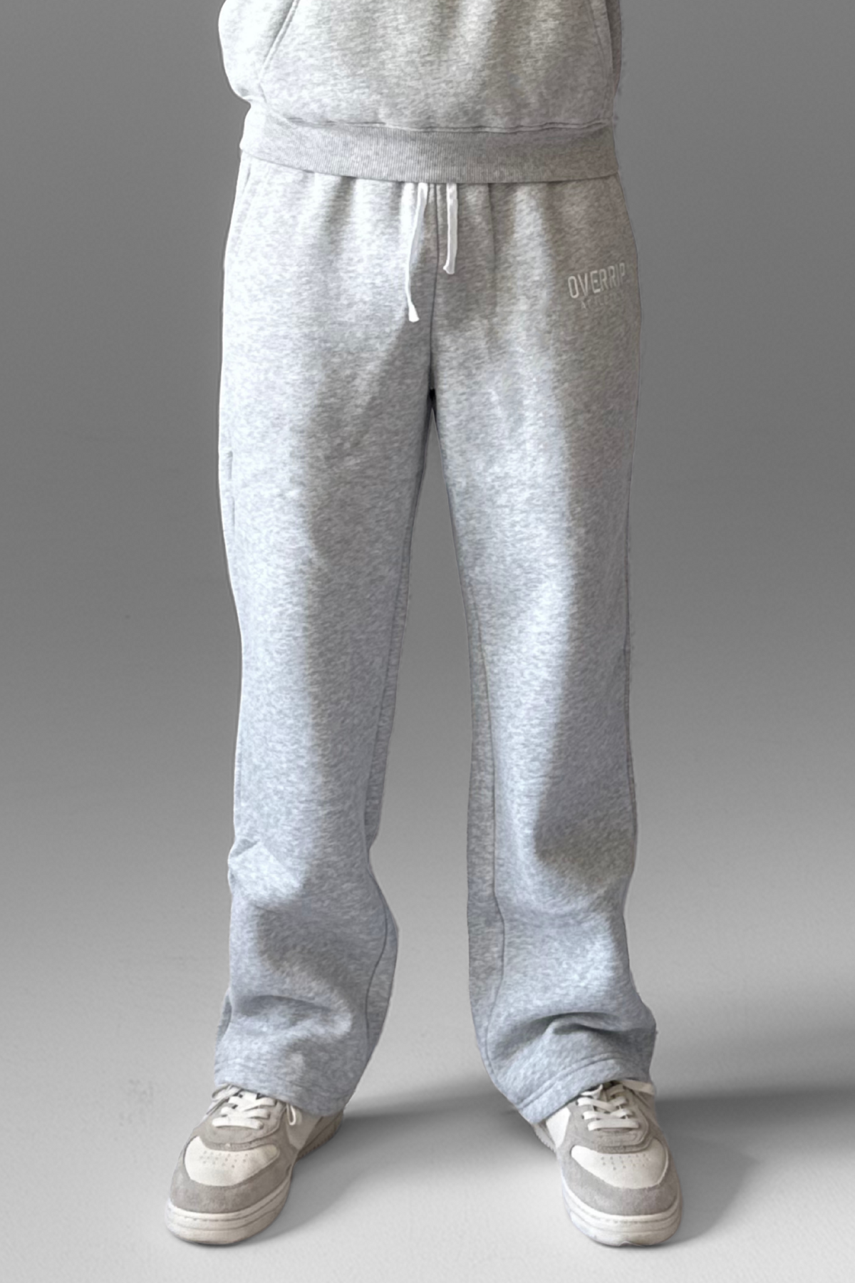 ESSENTIAL | WIDE-LEG SWEATPANTS