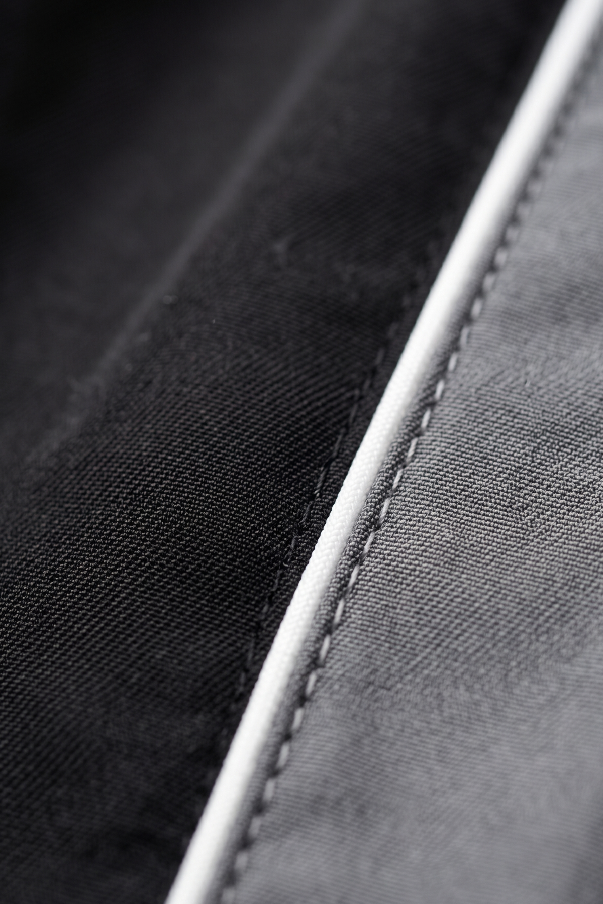 LOS ANGELES | WIDE-LEG TRACK PANTS