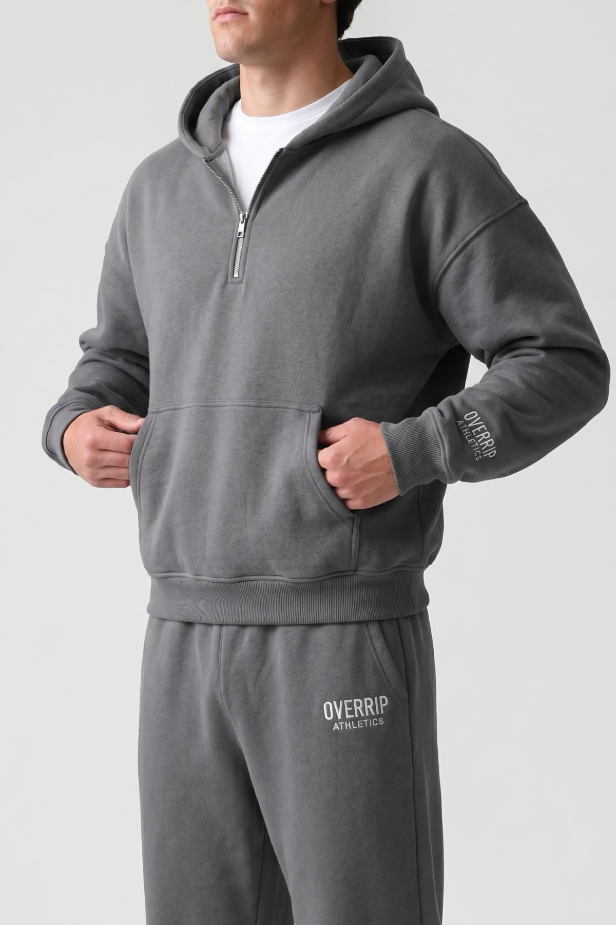 ESSENTIAL | BOXY QUARTER-ZIP HOODIE