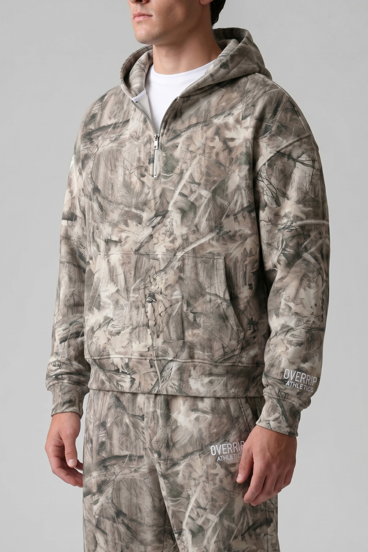ESSENTIAL | BOXY QUARTER-ZIP HOODIE