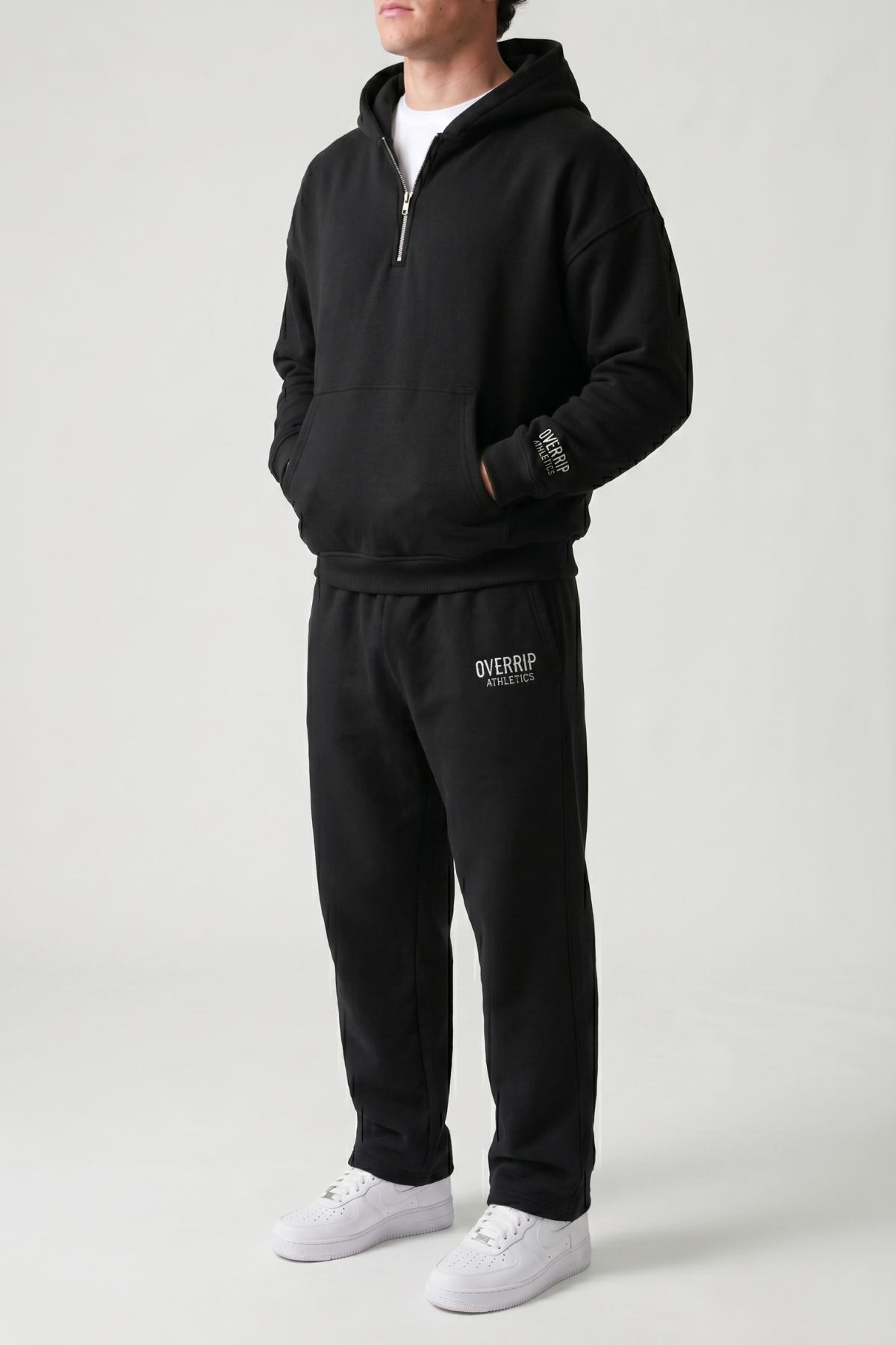 ESSENTIAL | BOXY QUARTER-ZIP HOODIE