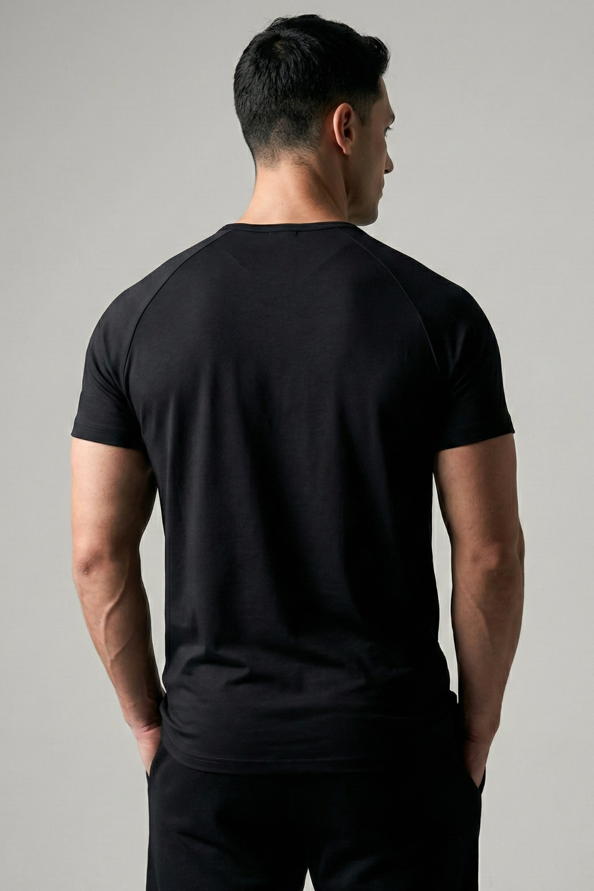 ESSENTIAL | ATHLETIC-FIT MODAL TEE