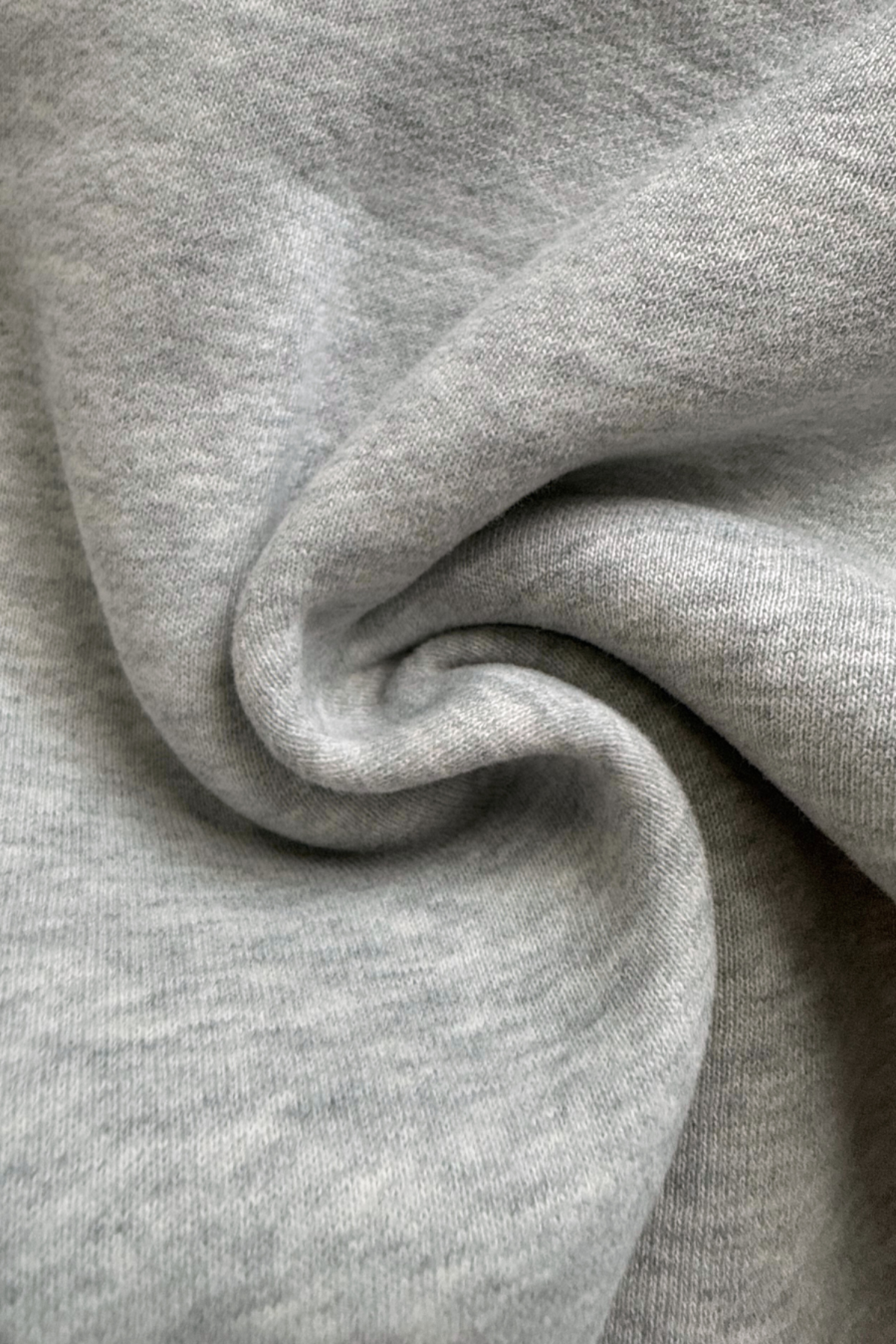 ESSENTIAL | CUFFED REGULAR-FIT SWEATPANTS